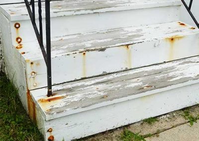 Damaged stairs repair